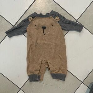 $5/30 GAP Bear-Themed Kids Romper - Tan and Gray